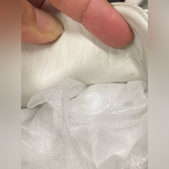 Gucci White Leather Embellished Lip Ace Sneakers - Picture 13 of 16